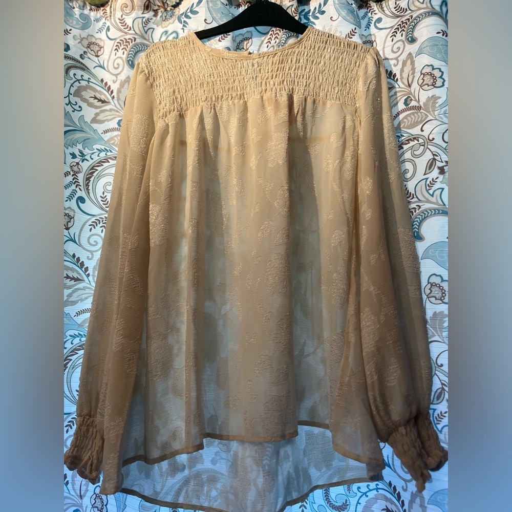 🍂Beautiful blouse in good condition🍂